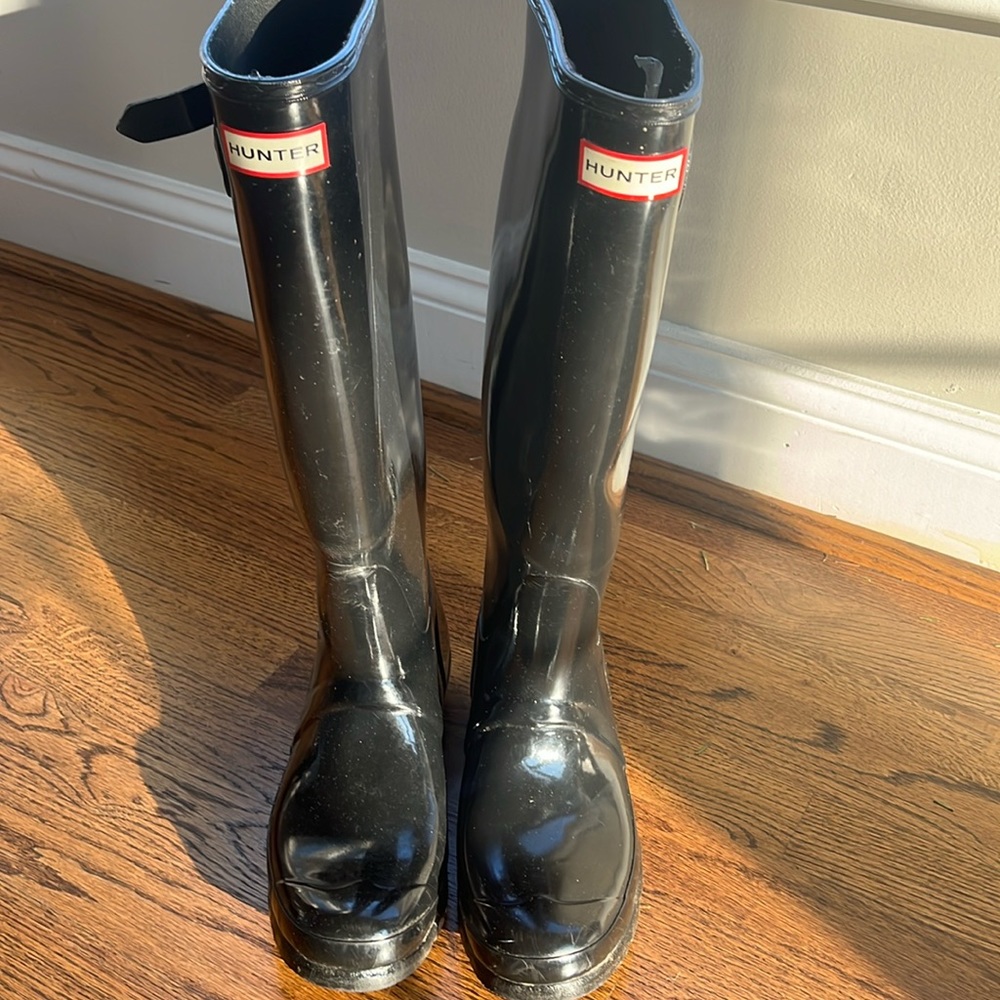 Hunter boots. Size 8 w